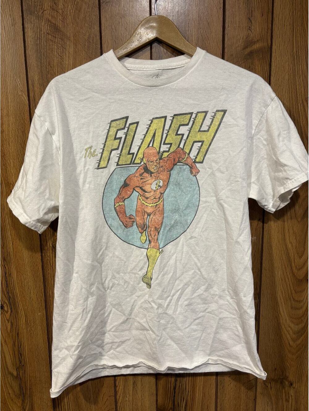 Vintage Style The Flash White Tee With Red/Yellow/Blue Graphic size L